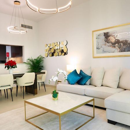 Elegant Apartment With Direct Access To Dubai Mall Exteriör bild