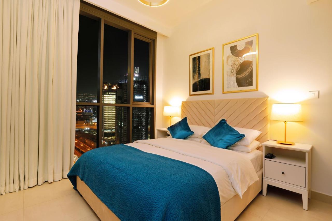 Elegant Apartment With Direct Access To Dubai Mall Exteriör bild