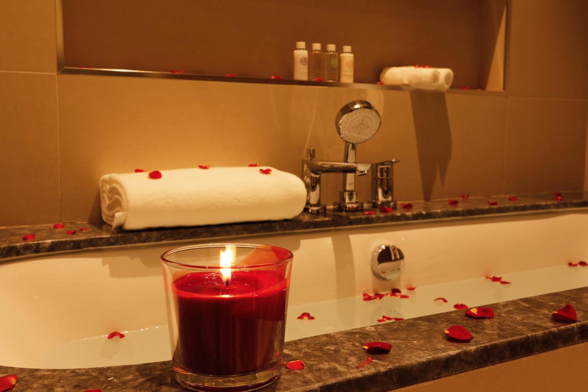 Elegant Apartment With Direct Access To Dubai Mall Exteriör bild