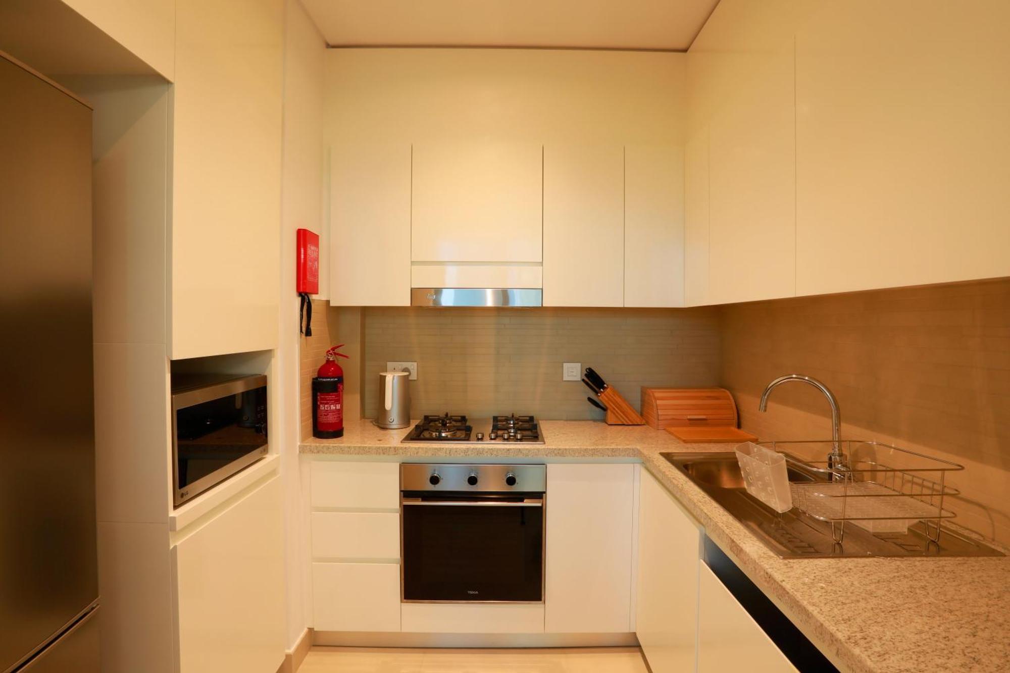 Elegant Apartment With Direct Access To Dubai Mall Exteriör bild